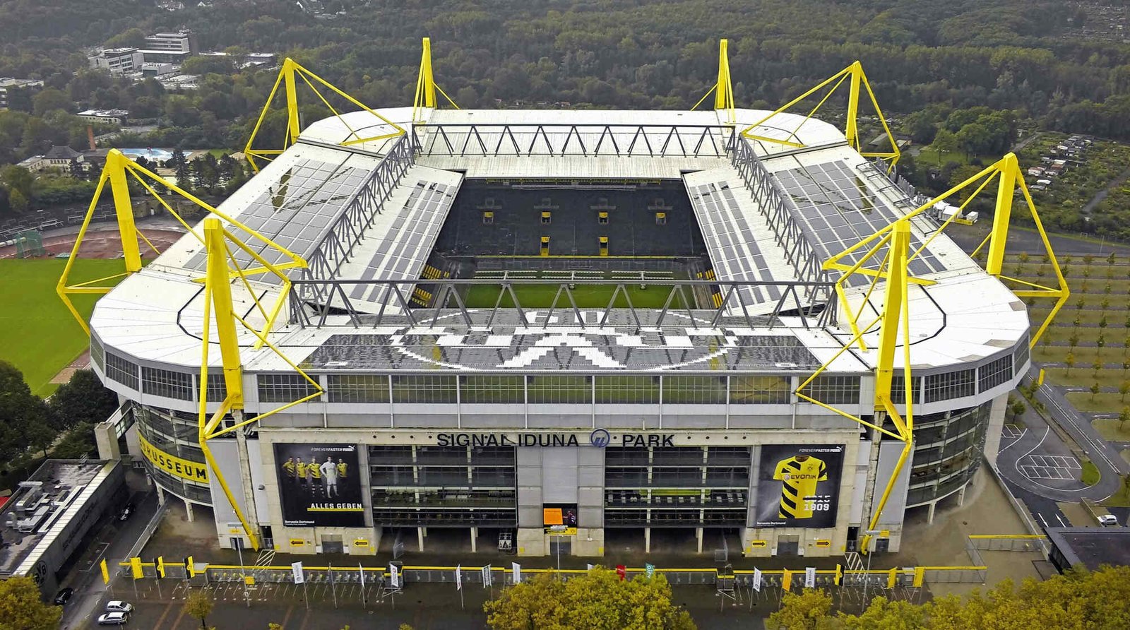 Borussia Dortmund’s Fortress: A Chronicle of Passion and Triumph at Signal Iduna Park