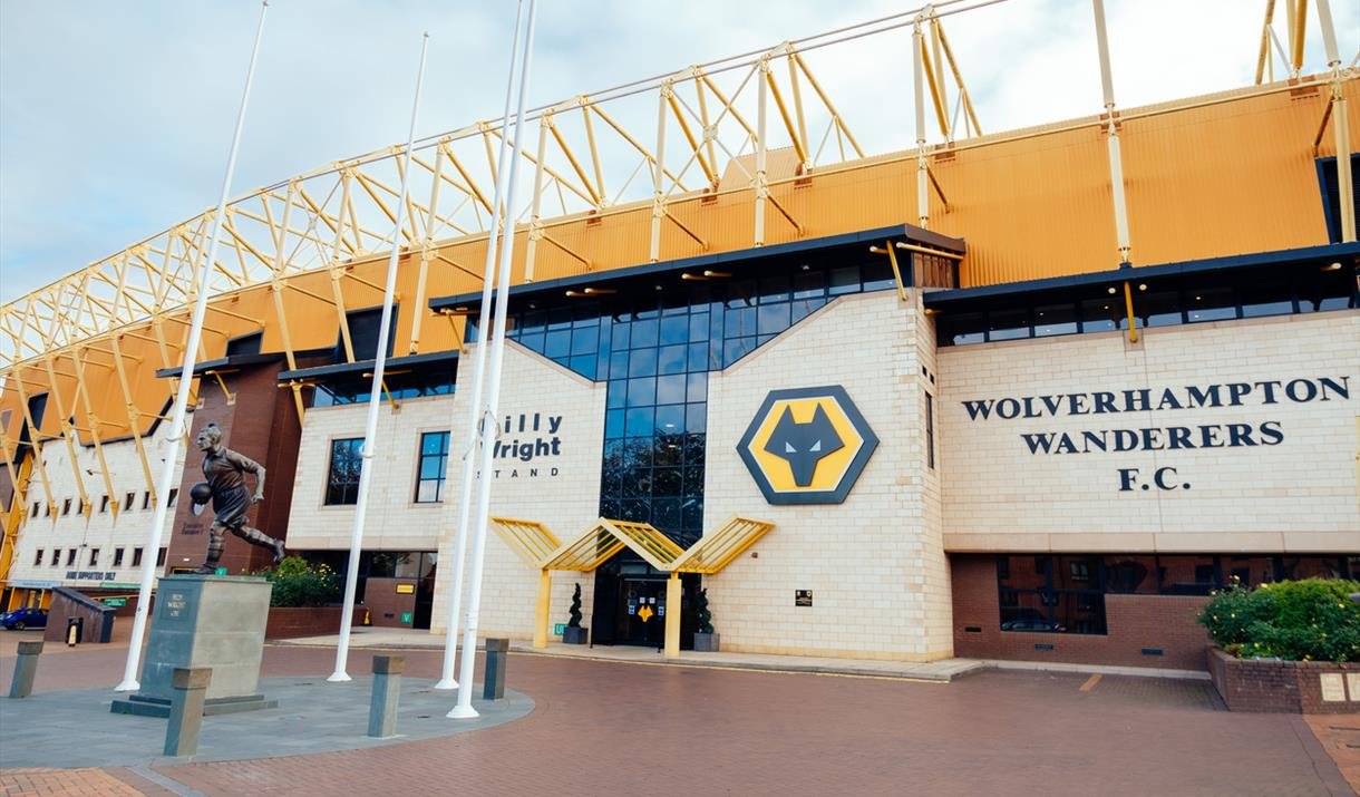 Molineux Stadium: History, Capacity, and Location