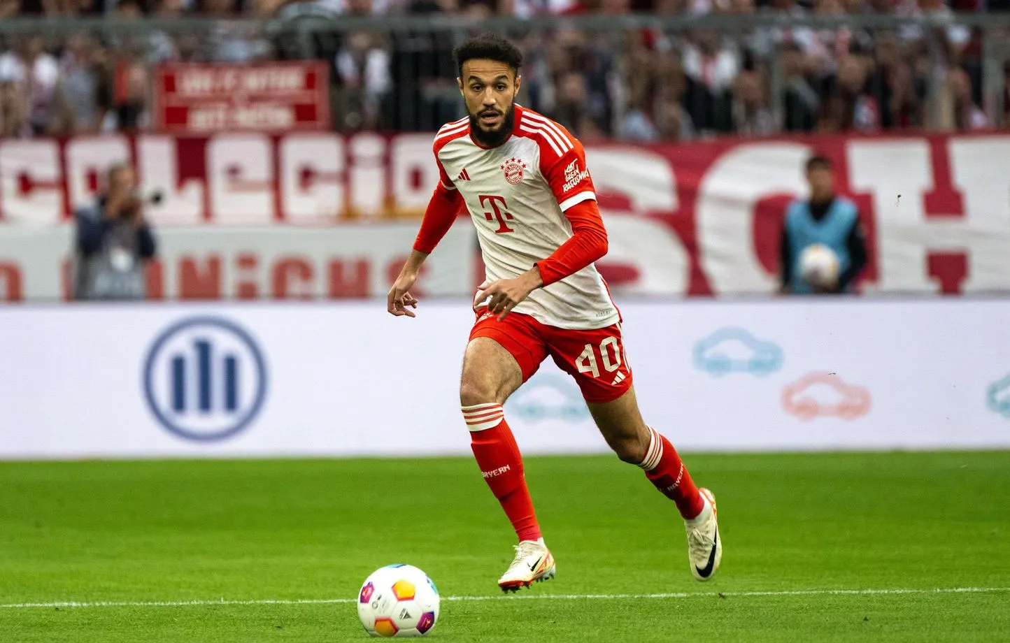 Noussair Mazraoui Said Yes to Man United: Contract Terms Agreed, Awaiting Wan-Bissaka Decision